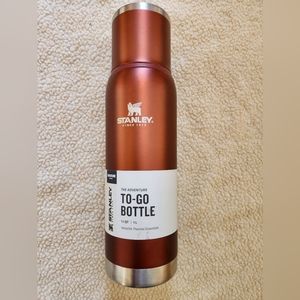 New Stanley Stainless Steel The Adventure To-Go Bottle | 1.1 QT Color: Clay Glow